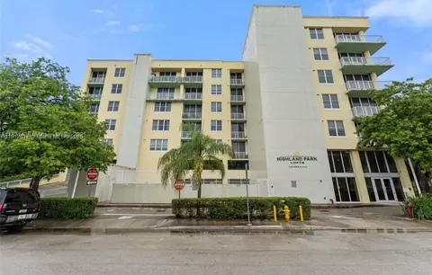1350 NW 8th Ct #5, Miami, FL 33136