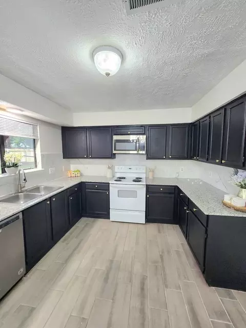 10047 Emerald Creek Dr #1, Houston, TX 77070
