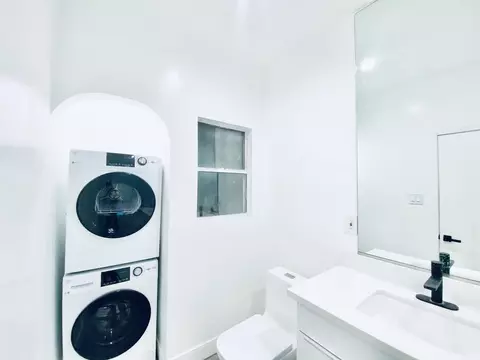 627 Brittania St #629, Los Angeles, CA 90033