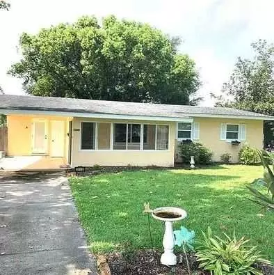 2830 Northland Rd, Mount Dora, FL 32757