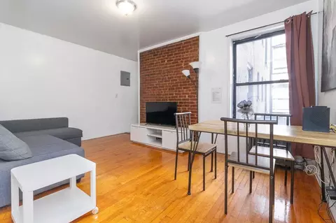 316 E 96th St #1097568P, New York, NY 10128