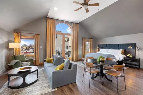 263 Broome St #1285737P, New York, NY 10002