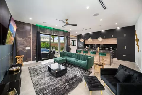 601 NE 16th Ave #1369650P, Fort Lauderdale, FL 33304
