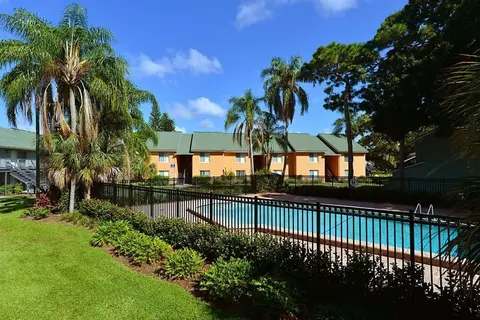3901 38th Ave S, Saint Petersburg, FL 33711