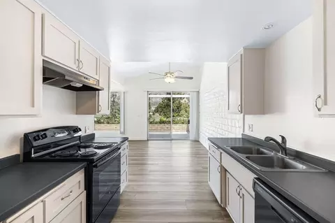 55210 Airlane Dr # 12B, Yucca Valley, CA 92284