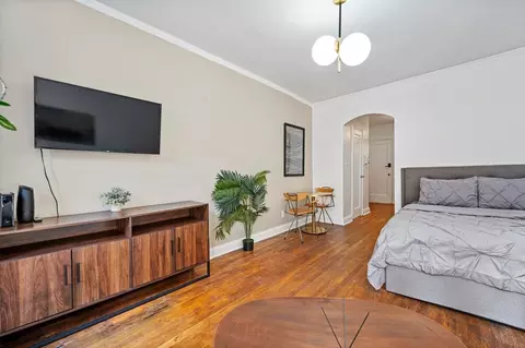 343 E 51st St #1323957P, New York, NY 10022