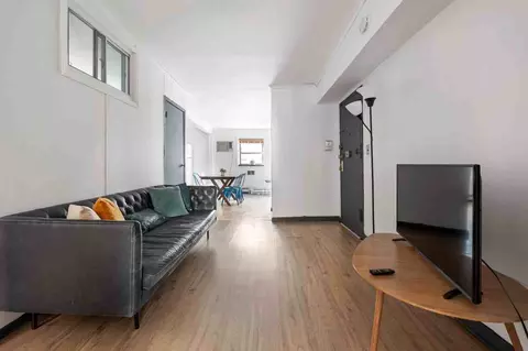 301 W 31st St #1323979P, New York, NY 10001