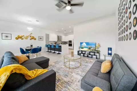 3246 SW 44th St #1369654P, Fort Lauderdale, FL 33312