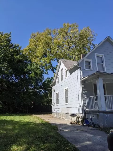 2006 Agnes Ave, Kansas City, MO 64127