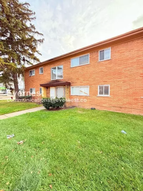 15601 Schoolcraft St #2, Detroit, MI 48227