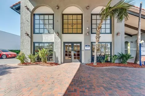 3350 Rosecrans St, San Diego, CA 92110