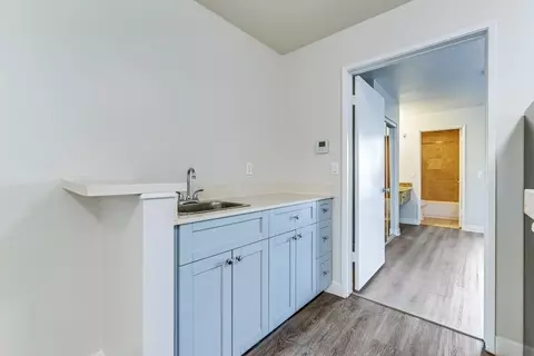 3350 Rosecrans St, San Diego, CA 92110