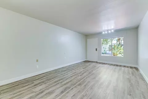 3350 Rosecrans St, San Diego, CA 92110