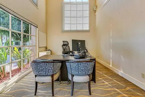 3350 Rosecrans St, San Diego, CA 92110