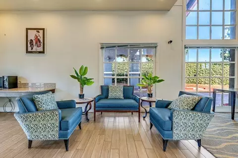 3350 Rosecrans St, San Diego, CA 92110