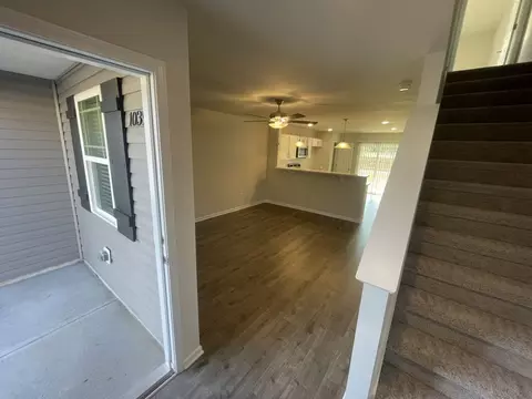 1007 Peony Ln, Youngsville, NC 27596