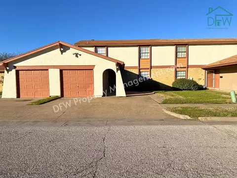 1021 Pleasant Valley Ln, Arlington, TX 76015