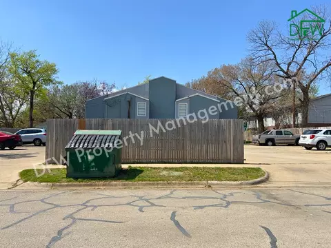 219 Fry St #1, Denton, TX 76201