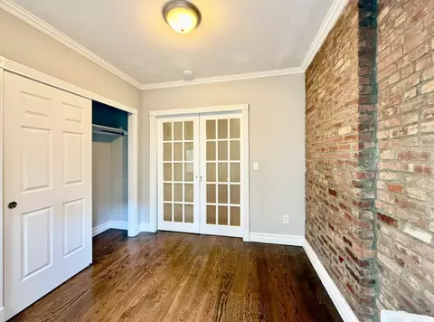 388 E 10th St #4C, New York, NY 10009