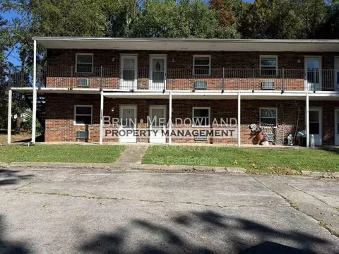 5820 Sanford Rd #1, Knoxville, TN 37912