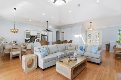 3011 Pine Tree Dr #1364127P, Bonita Springs, FL 34134