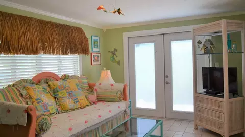 112 77th St #1363945P, Holmes Beach, FL 34217