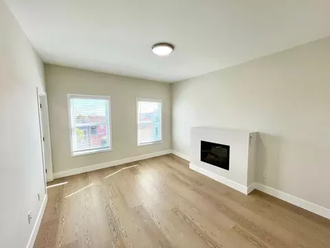 1561 Innes Ave, San Francisco, CA 94124