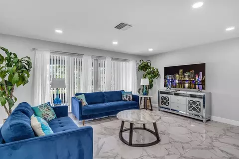340 SE 3rd Ct #1372344P, Deerfield Beach, FL 33441
