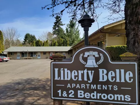 3974 Liberty Rd S, Salem, OR 97302