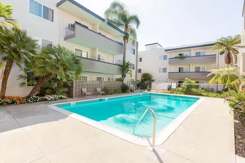 24050 Silva Ave, Hayward, CA 94544