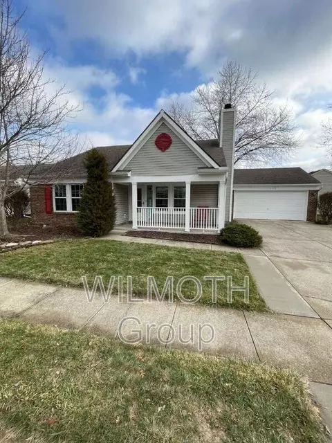 11135 Founders Pl, Fishers, IN 46038