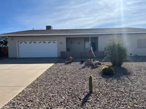 8183 W Raven Dr, Arizona City, AZ 85123