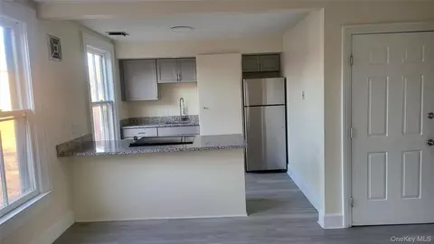 216 Church St # 2, Poughkeepsie, NY 12601