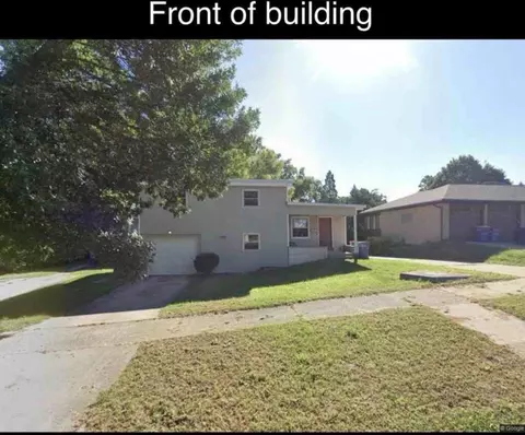 850 Houseman Ave NE #2, Grand Rapids, MI 49503