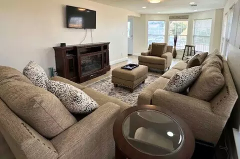 3020 Hardy St #1377439P, Houston, TX 77009