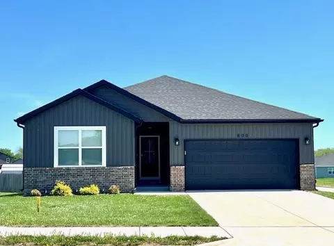 800 Hoffman Hills Blvd, Willard, MO 65781