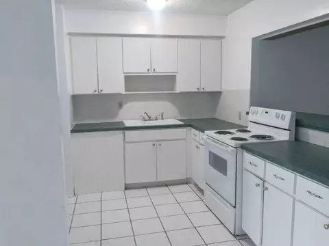 830 65th Ave S, Saint Petersburg, FL 33705