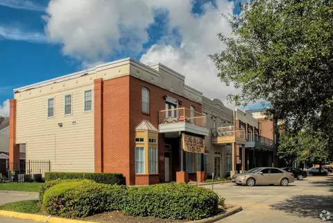 4300 Lyons Ave #304, Houston, TX 77020