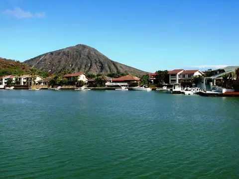 553 Kumukahi Pl #NA, East Honolulu, HI 96825