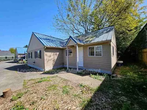 4553 NE 105th Ave #2, Portland, OR 97220