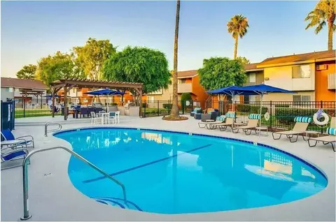 18615 E Arrow Hwy, Covina, CA 91722