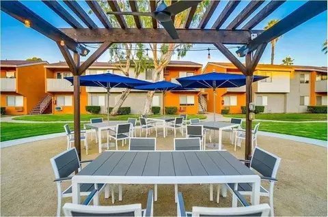 18615 E Arrow Hwy, Covina, CA 91722