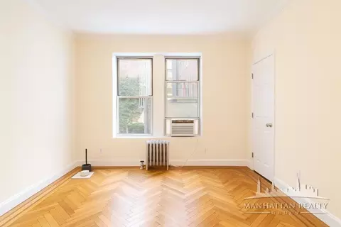 117 W 13th St #35, New York, NY 10011