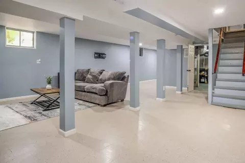 176 E Grand Ave #1374786P, Fox Lake, IL 60020