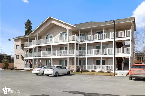3725 E 43rd Pl, Anchorage, AK 99508