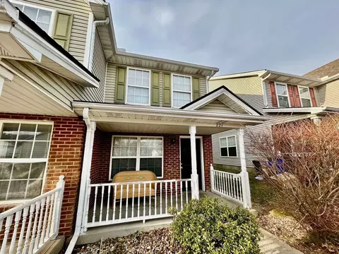 221 Simba Way, Lexington, KY 40509