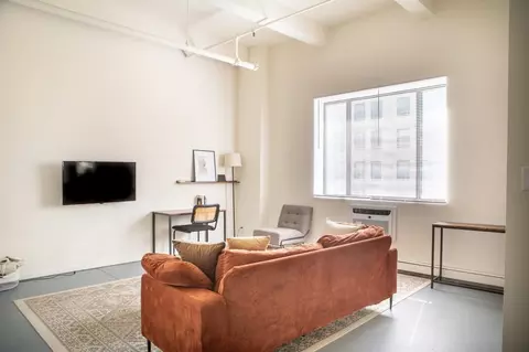 823 N 2nd St #1379048P, Milwaukee, WI 53203