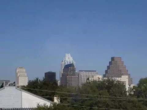 700 S 1st St, Austin, TX 78704