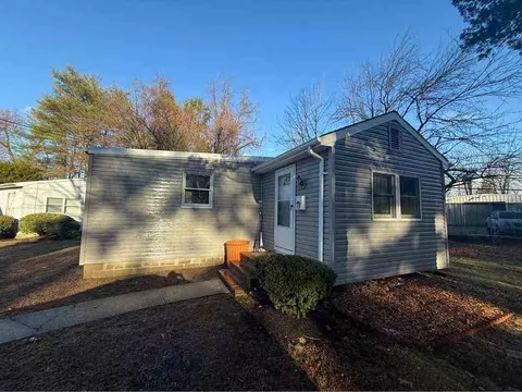 305 Smithtown Blvd #11, Nesconset, NY 11767