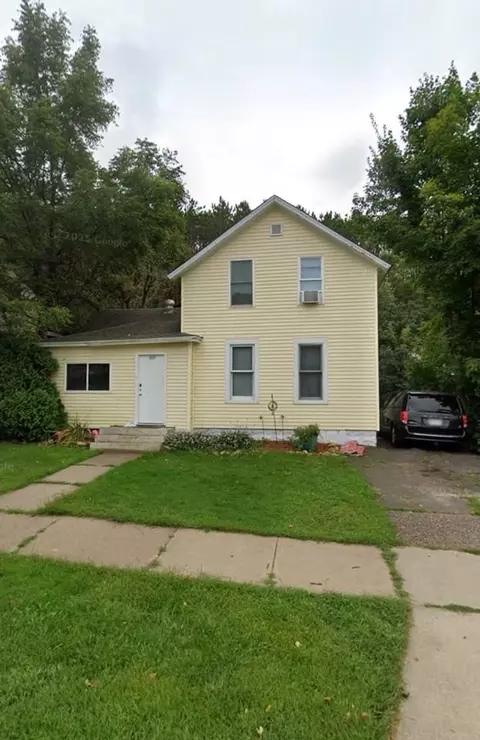 227 Maple St, Glenwood City, WI 54013